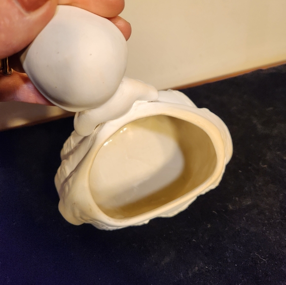 Vintage Diy Unpainted Ceramic Bisque Winter Christmas Caroler Lady Planter - Picture 4 of 16